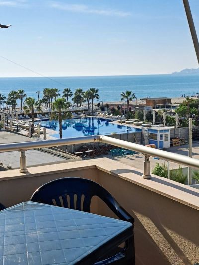 Slnečný apartmán s krásnym výhľadom na more