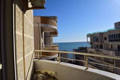 Quality renovated apartment with a view