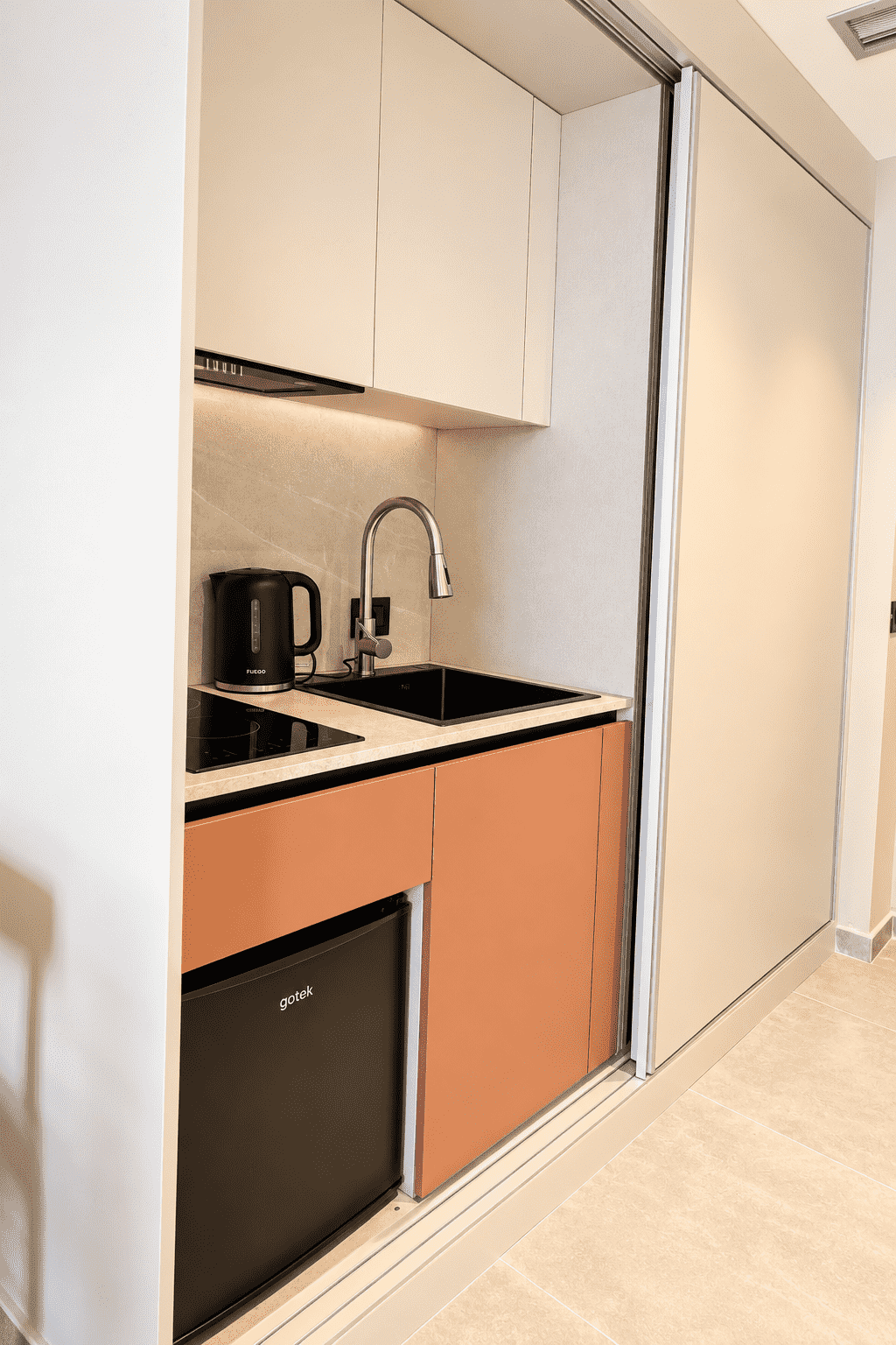 Golem, stylish studio apartment in a hotel complex - fully furnished, with balcony - 4