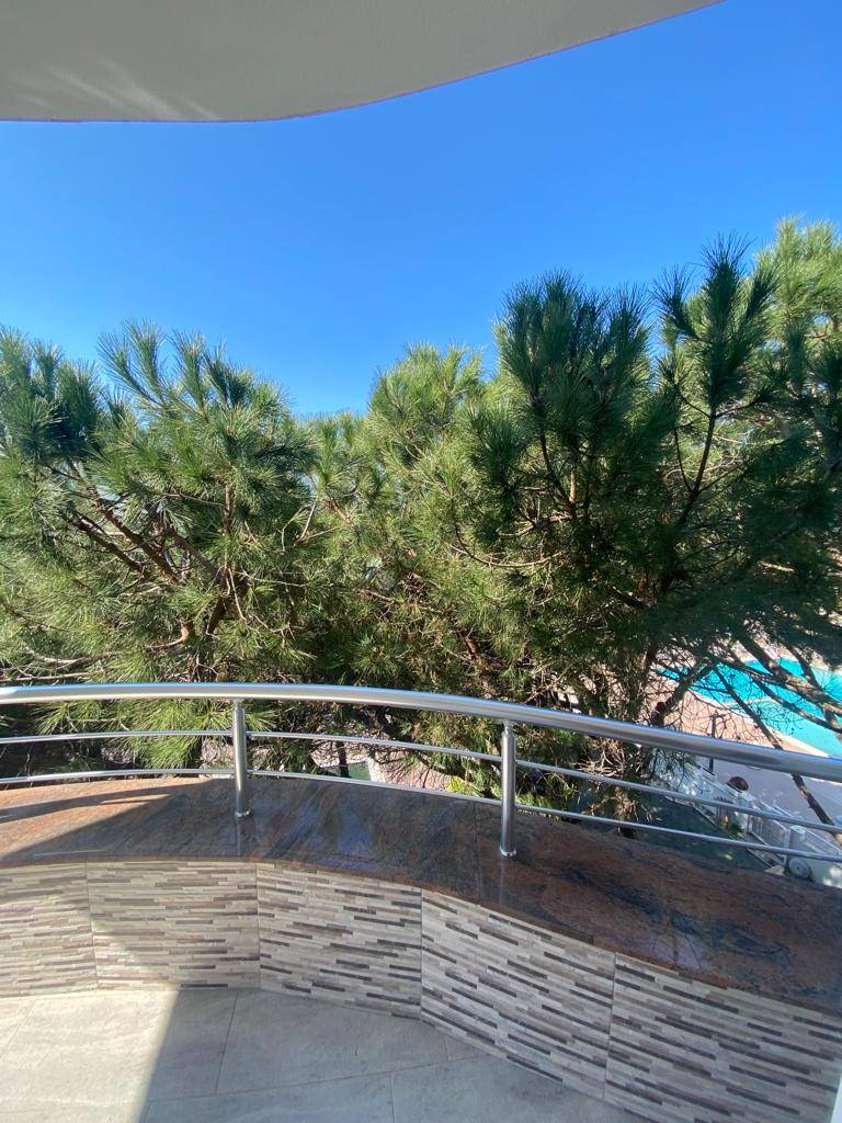 Albania, large apartment in a great location with a view of the sea - 10