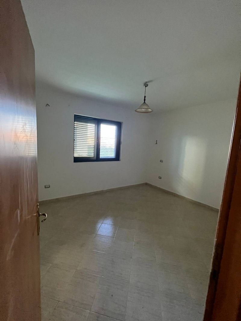 2.-izbový apartmán na prízemí, parkovanie v komplexe - 3