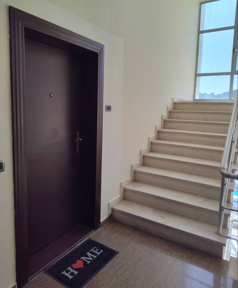 1+1 apartmán pri mori po krásnej rekonštrukcii - 10