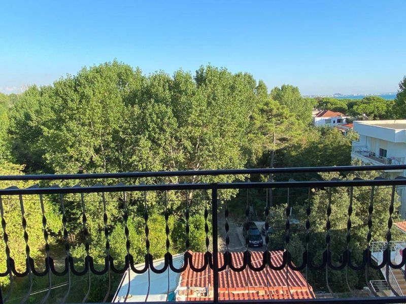 Albania, 3-room apartment in Iliria - 1