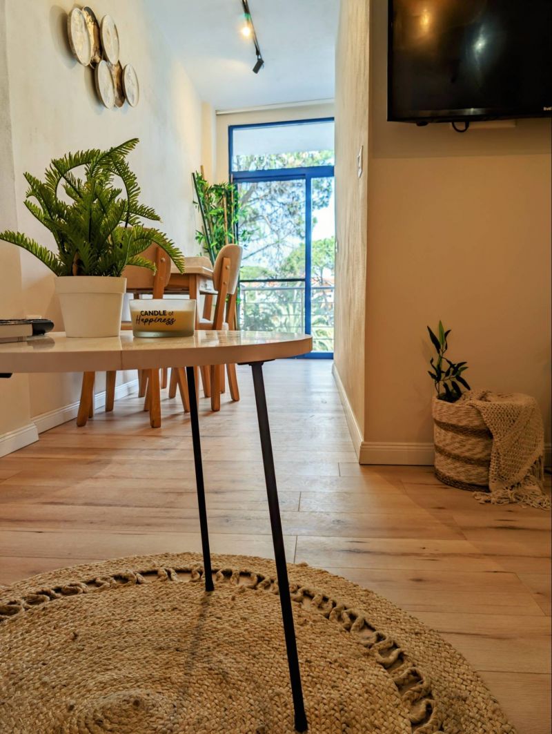 Stylish 1+1 apartment with a balcony in Golem - 4