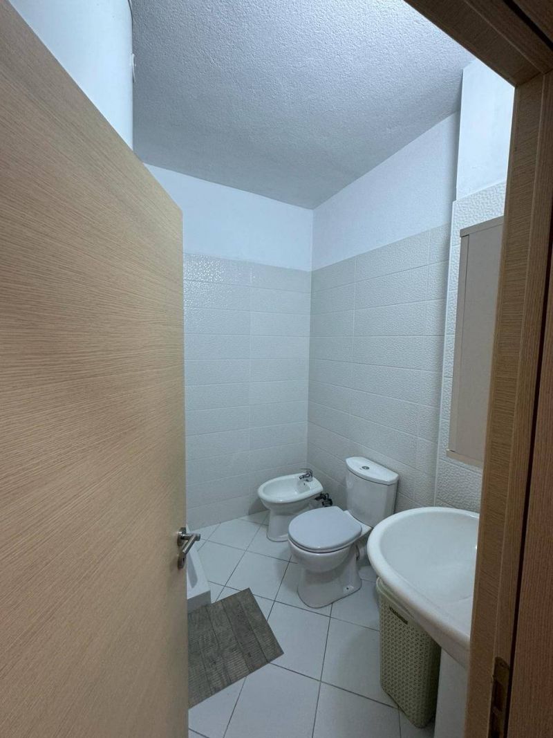 Na predaj 1+1 apartmán na šiestom podlaží, len 200m od mora - 10