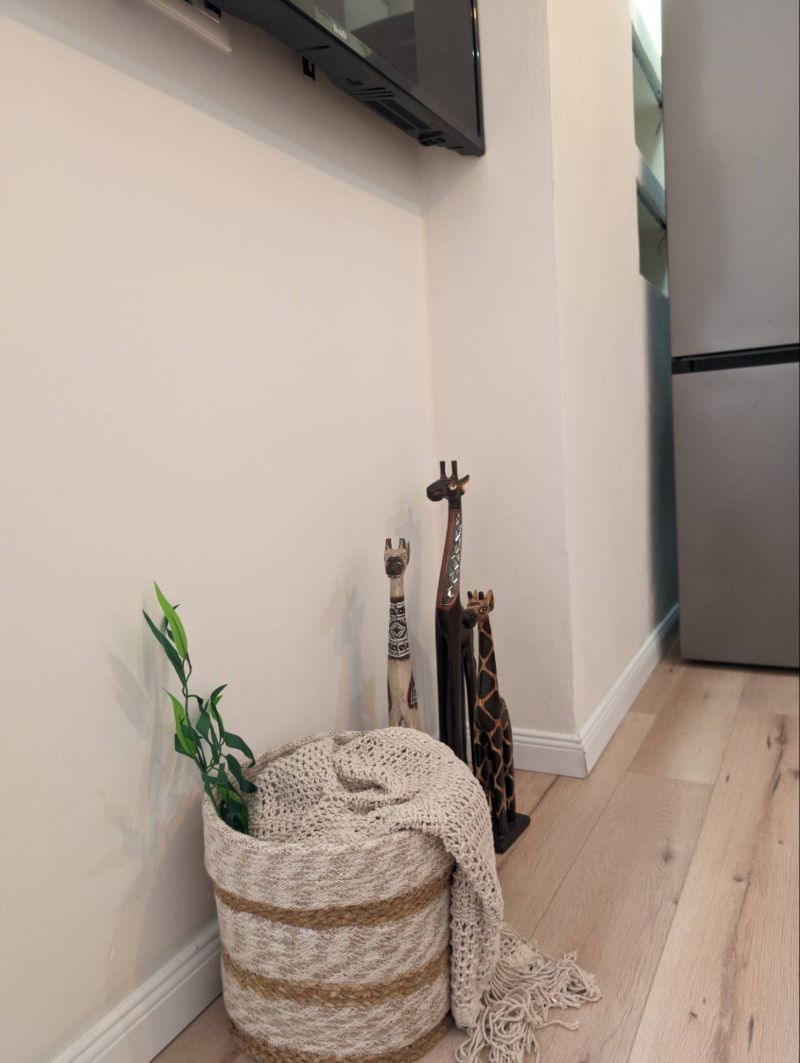 Stylish 1+1 apartment with a balcony in Golem - 12