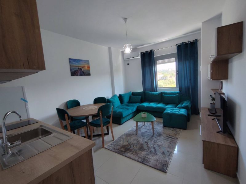 1+1 apartmán pri mori po krásnej rekonštrukcii - 3