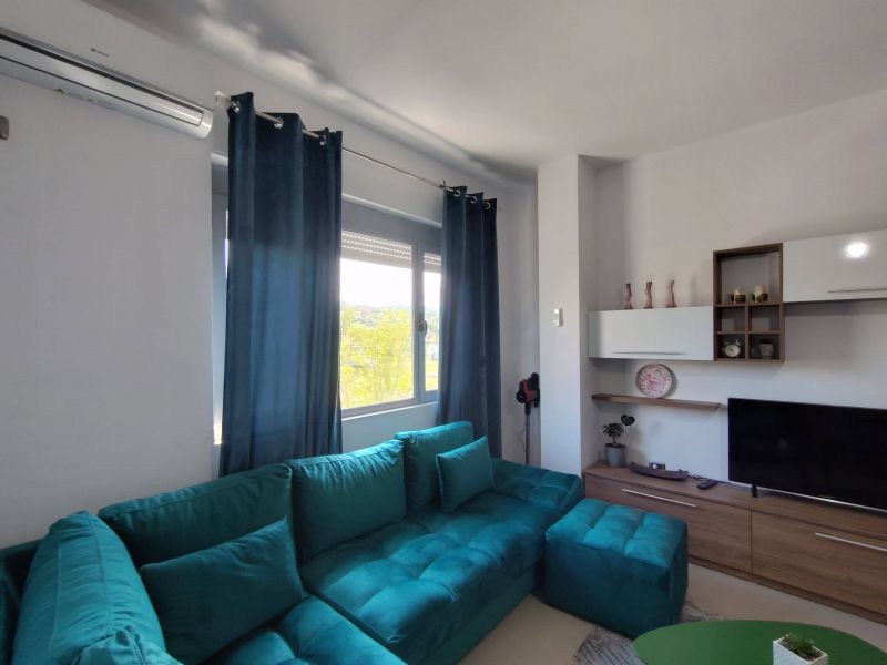 1+1 apartmán pri mori po krásnej rekonštrukcii - 2