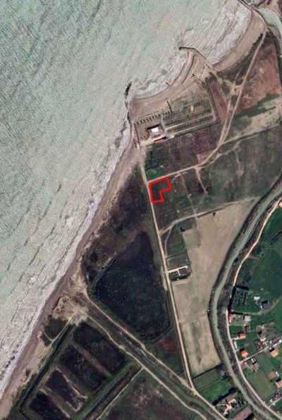 Lucrative building plot for sale only 50 meters from the beach. - 1