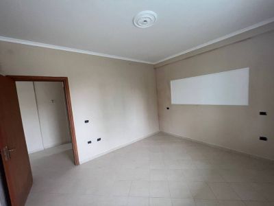 Unfurnished 2-bedroom. apartment in Golem - 3