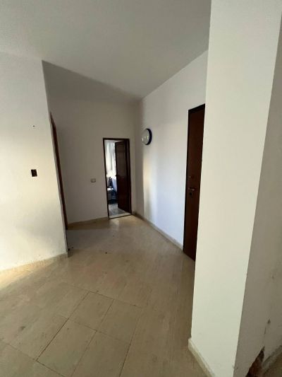 2-room apartment on the ground floor, parking in the complex - 2