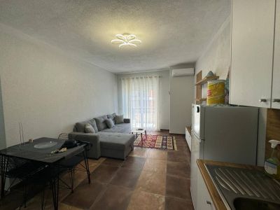 Na predaj 1+1 apartmán na šiestom podlaží, len 200m od mora - 4