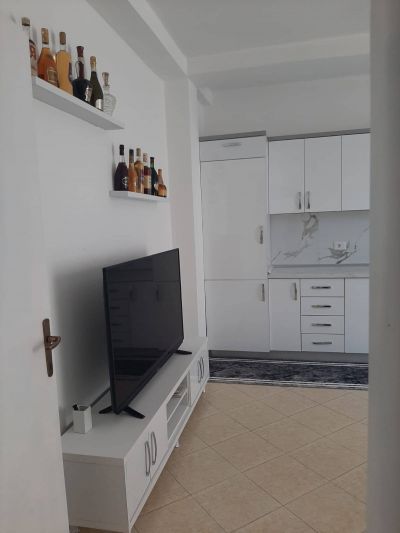 Completely renovated, 3rd room. an apartment - 8