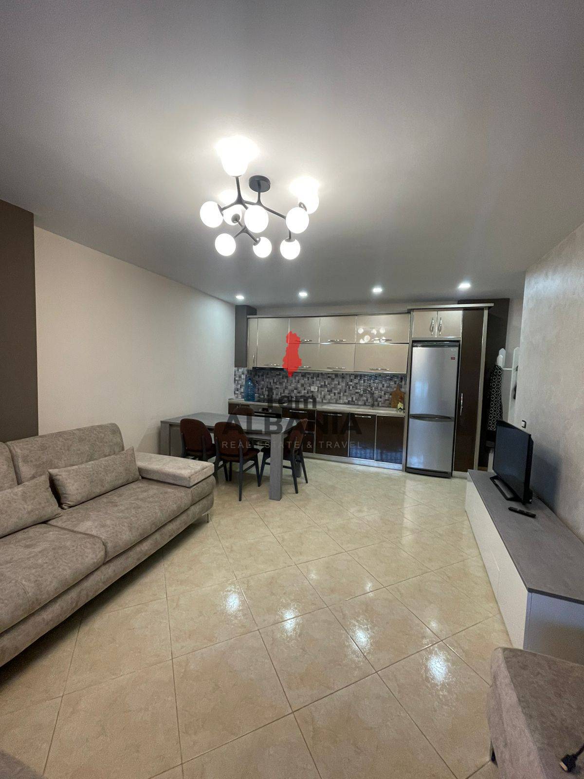 Albánsko, 2-izbový byt o výmere 70 m2