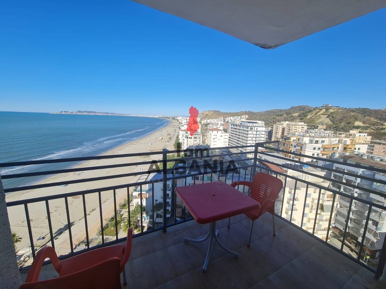 2nd room apartment with a view of the sea from the first line