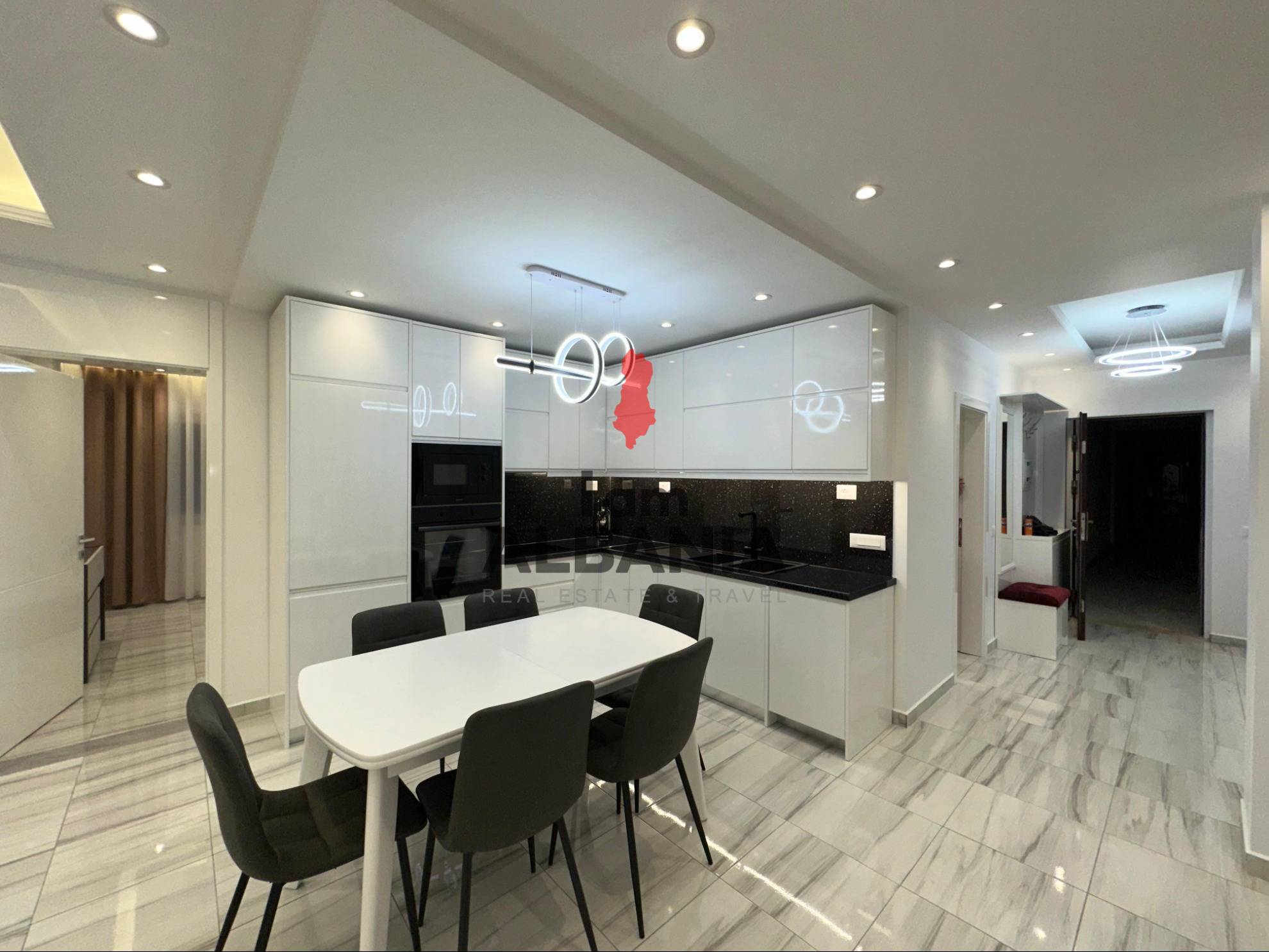 ZĽAVA! Krásny, moderný apartmán v novostavbe s dvoma spálňami